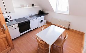 Dingdong Koblenz - City Apartments  3*